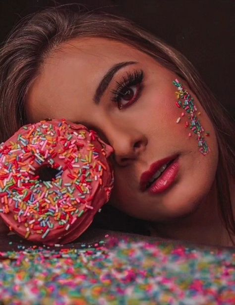 Candy Photoshoot, Candy Photography, Colorful Photoshoot, Super Sweet 16, Candy Makeup, Sweet Like Candy, Donut Shop, Sweet 16 Parties, Shooting Photo