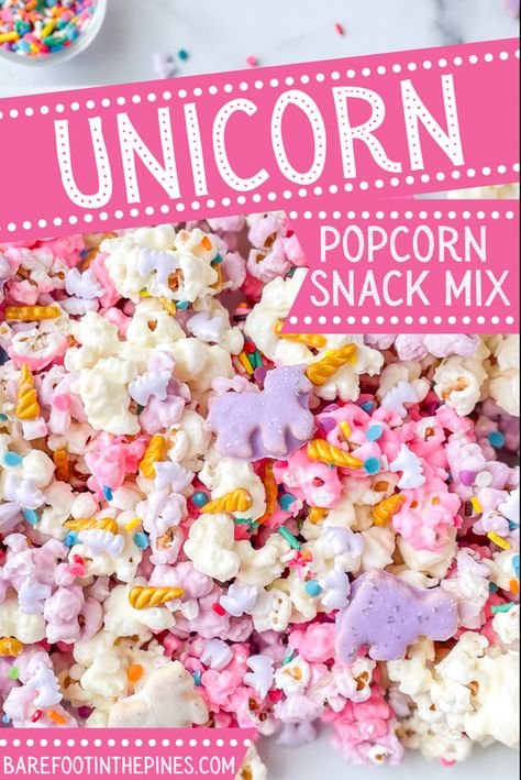 Unicorn Themed Cookies, Iced Animal Cookies, Fourever Sweet, Unicorn Movie, Cookies Unicorn, Unicorn Popcorn, Popcorn Party Favors, Party Favor Food, Party Mix Snacks