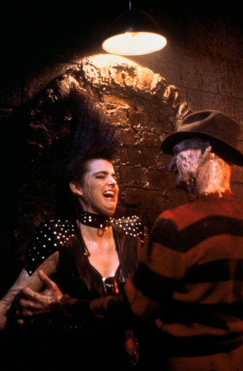 ANOES 3 production still Jennifer Rubin, Robert Englund Freddy Krueger, Street Film, All Horror Movies, Dream Warriors, Robert Englund, Horror Series, New Nightmare, Film Genres