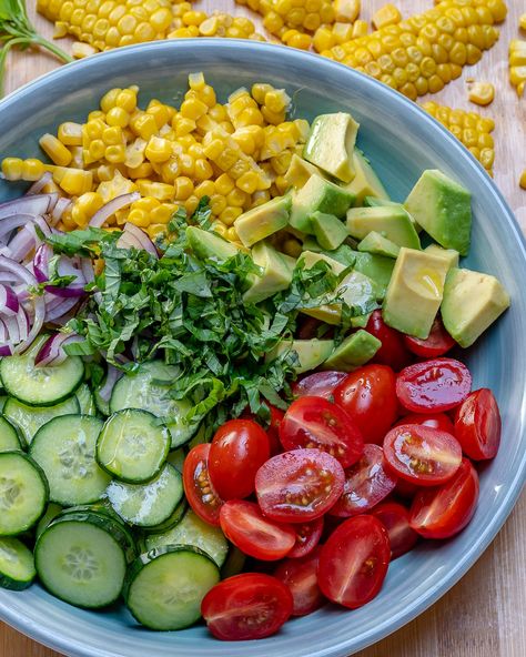 This Fresh and Clean Avocado Corn Chopped Salad is Super Quick! | Clean Food Crush Clean Eating Salads, Clean Food Crush, Food Crush, Fun Salads, Southern Food, Clean Food, Easy Salad Recipes, Clean Eats, Chopped Salad