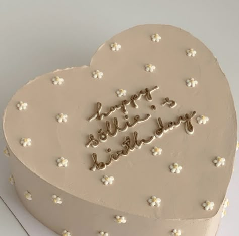 Birthday Cake Aesthetic Beige, Birthday Beige Aesthetic, Beige Bento Cake, Neutral Heart Cake, Beige Heart Cake, Brown Heart Cake, Beige Cake Aesthetic, Nude Color Cake, Beige Birthday Theme