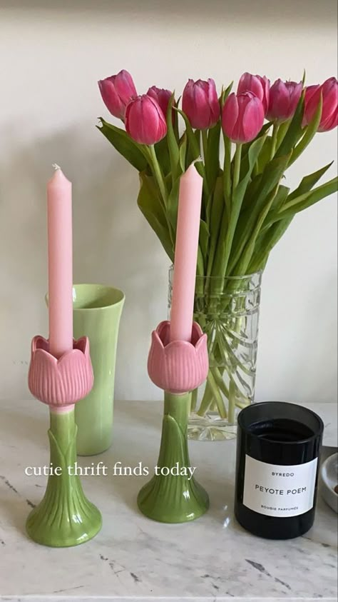 Diy Keramik, Making Movies, Tulip Candle, Cerámica Ideas, Tanah Liat, Clay Diy Projects, Clay Crafts Air Dry, Room Deco, Pottery Crafts