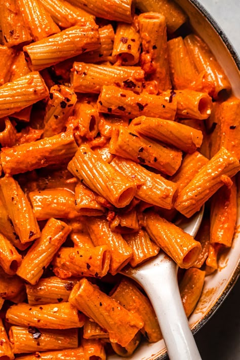 Spicy Veggie Pasta, Pasta To Impress, Angry Pasta Recipe, Creamy Spicy Pasta Sauce, Healthy Spicy Pasta Recipes, Spicy Rigatoni Pasta Italian Sausages, Interesting Pasta Recipes, Curly Pasta Recipes, Pasta With Burrata Cheese