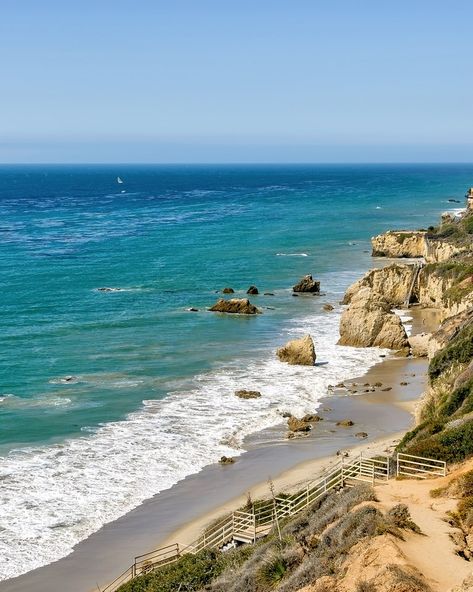 El Matador State Beach, Los Angeles - Sports-Outdoors Review - Condé Nast Traveler Best Family Beaches, Matador Beach, Malibu Farm, El Matador Beach, America Images, Travel America, Los Angeles Beaches, Usa Beaches, Malibu Beaches