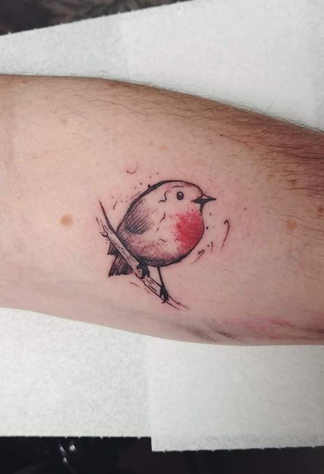 Small Robin Tattoo, Robin Tattoo Design, Robin Bird Tattoos, Robin Tattoo, Tummy Tattoo, Bohemian Tattoo, Little Bird Tattoos, Bird Tattoos For Women, Bird Tattoo Wrist