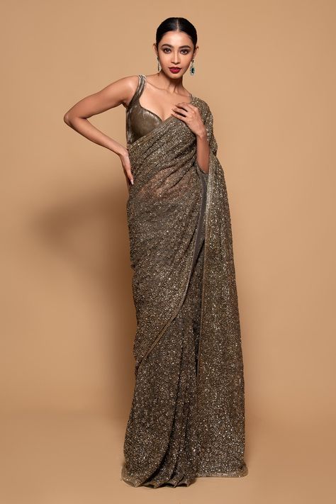 Buy Green Saree Net Luka Chupi Embellished With Velvet Blouse For Women by Pallavi Poddar Online at Aza Fashions. Reception Sarees For Guests, Cocktail Saree Blouse Designs, Designer Dresses Indian Latest Party Wear, Green Sequin Saree, Sequin Saree Party Wear, Saree With Velvet Blouse, Designer Dresses Indian Latest, Net Saree Blouse Designs, Saree Net