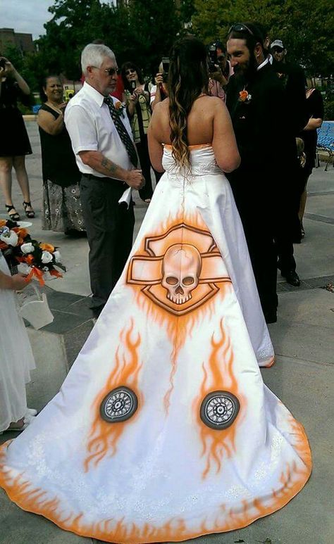 Cute Harley Wedding Gown Biker Wedding Dress, November Wedding Dresses, Harley Wedding, Biker Dress, Harley Davidson Decor, Harley Davidson Wedding, Motorcycle Wedding, Biker Wedding, Harley Davidson Clothing