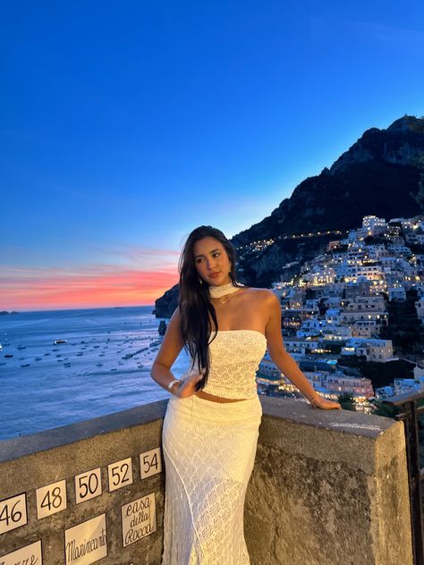 positano, sunsets, european summer, italy, amalfi coast, european outfit, europe inspo, brunette, positano amalfi coast, viral Spring Italy Outfits, Amalfi Coast Italy Outfits, Italy Picture Ideas, Italy In Spring, Almafi Coast Italy, Amalfi Coast Outfits, Europe Vibes, Italy Amalfi Coast, Foto Insta