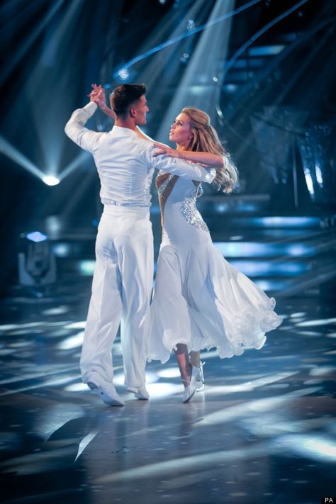 Abbey Clancy and Aljaž Skorjanec (Pro Dancer) dancing a beautiful waltz in Strictly Come Dancing Waltz Pose, Danza Latina, Dancing Ballroom, Dancing Pose, Waltz Dance, Ball Dance, Dance Costumes Ballroom, 28 September, Mental And Physical Health