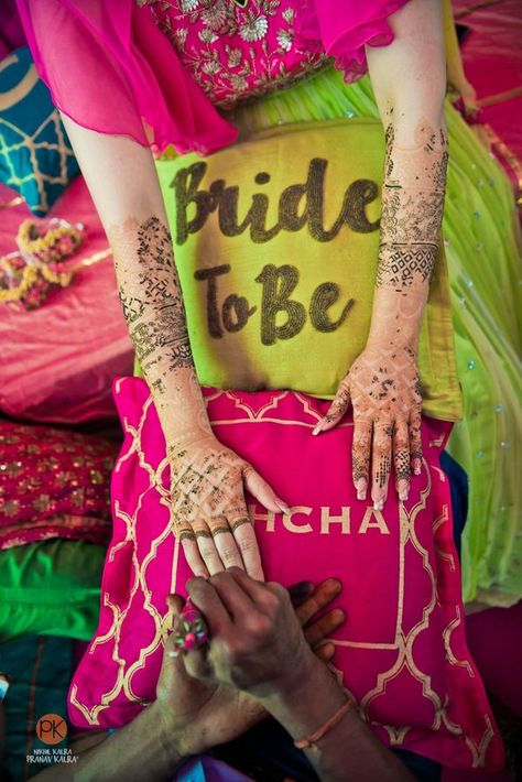 Fun Ways To Make Your 'At Home Mehendi' Amazing! Mehendi Decor Ideas At Home, Mehndi Decoration Ideas At Home, Party Rental Ideas, Fun Cushions, Mehendi Decor Ideas, Mehendi Decor, Preparing For Marriage, Desi Wedding Decor, Wedding Planning Decor