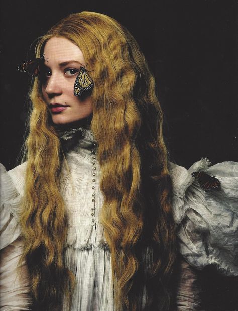 Sir Thomas Sharpe Edith Cushing Mia Wasikowska Tom Hiddleston Crimson Peak Crimson Peak The Art of Darkness Mia Wasikowska, Crimson Peak, A Drawing, A Woman, Blonde, Tumblr, Red, Hair, White