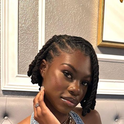 Just A Pretty Girl With Locs on Instagram: "🫶🏾  #locgirlies #shortlocsstyles #locbobs #locbob #locinspo #locstylesforwomen" Vintage Loc Hairstyles, Loc Styles Two Strand Twists, Short Bob Locs, Loc Bob Styles Dreads, Flat Twist Loc Styles, Loc Knot Bob, Braided Locs, Bob Locs, Girl With Locs