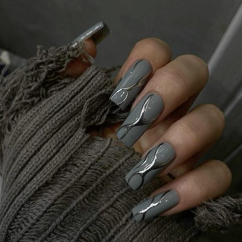 Gray Square Nails, Grey Silver Nails, Grey Acrylic Nails, Gray Nails, Silver Nails, Fire Nails, Pretty Acrylic Nails, Fancy Nails, Types Of Nails