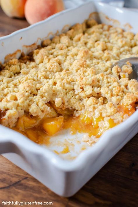 Gluten Free Cobbler, Gluten Free Peach Cobbler, Fresh Peach Cobbler, Peach Crisp Recipe, Cobbler Easy, Peach Crumble, Peach Cobbler Easy, Peach Crisp, Paleo Recipes Dessert