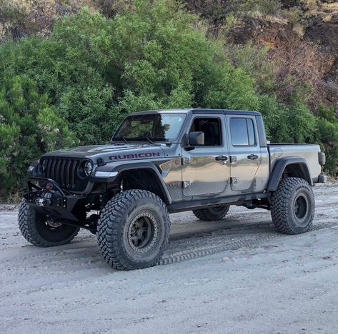 Escape it all!🌲 . 📸: @ mike.a.hernandez . 2020 Jeep Gladiator Lifted 4.5" and 38" Tires . #jeep #gladiator #jeepgladiator #jeeptruck #jeepjt #liftedjeep #mopar #adventure #offroad #explore #overland Jeep Wrangler Builds, Jeep Gladiator 2020 Lifted, Jeep Truck Gladiator, Lifted Jeep Gladiator, Jeep Gladiator Custom, Jeep Gladiator Overland, Jeep Jt, Custom Jeep Wrangler, Lifted Jeep