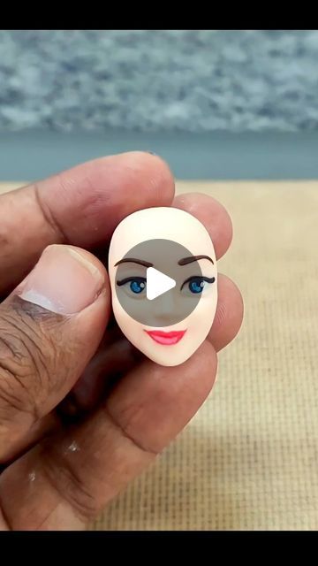 Fondant People Tutorial, Fondant Face Tutorial, Fondant Doll, Fondant Hair, Fondant Face, Fondant Figurine, Fondant Girl, Polymer Clay People, Fondant People