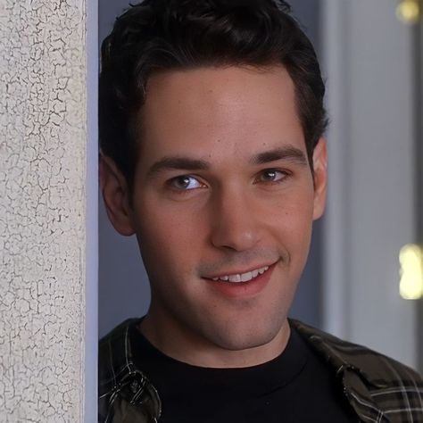 Paul Rudd as Josh Lucas in Clueless (1995) #clueless #paulrudd #josh Paul Rudd Clueless, Josh Lucas, Clueless 1995, French Boys, I Have A Boyfriend, Chick Flicks, Paul Rudd, Celebrity Beauty, Dream Boy