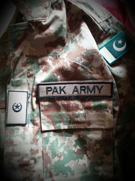 Pak Army Pics, Army Dp, Army Poetry, Pak Army Quotes, Army Boyfriend, Areeka Haq, Army Names, Female Motorcycle, Pak Army Soldiers