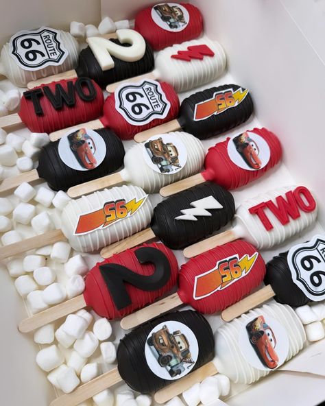 Lightning McQueen ⚡️❤️‍🔥 probably my fav set so far! #treatmaker #cakesicles #dippedtreats #carsthemed #lightningmcqueen #disneycars #birthdaytreats #desserttable #bookme #hanford #hanfordca Lightning Mcqueen Centerpiece Ideas, Cars Party Treats, Cars Birthday Party Treats, Cars Theme Treats Party Ideas, Cars Dessert Table Ideas, Lightening Mcqueen 4th Birthday Party, Cars Theme Treats, Lightning Mcqueen Cake Pops, Lightning Mcqueen Centerpieces