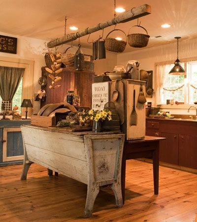 primitive country kitchens | primitive country kitchen ideas Primitive Kitchen Island, Dapur Rustic, Primitive Country Kitchen, Primitive Kitchen Decor, Deco Champetre, Primitive Homes, Decor Shabby Chic, Primitive Kitchen, Country Kitchen Decor