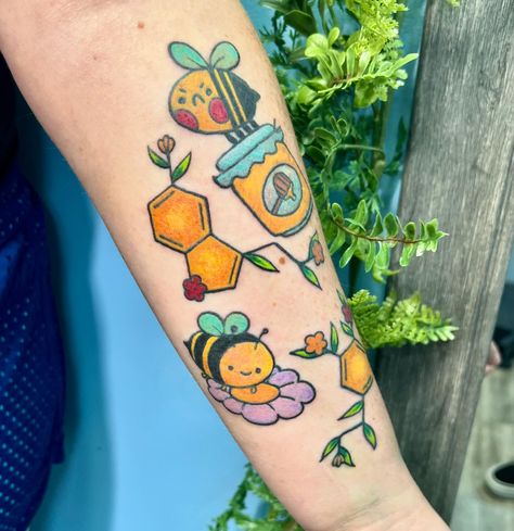 Finished coloring these cutie little bee pieces 🍯🐝🌿 To book with me, please email Olympusink@gmail.com with your ideas! #art #tattooapprenticeship #TKSG #custom #ink #KS #topeka #topcityink #bee #honey #serotonin #dopamine #tattoo #design #color Dopamine Tattoo, Tattoo Apprenticeship, Bee Honey, Custom Ink, Design Color, Tattoo Design, Bee, Honey, Tattoos