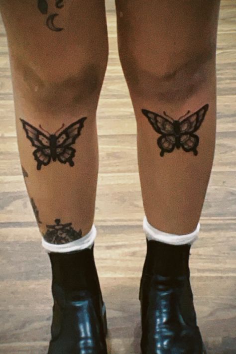 Symmetrical Shin Tattoo, Matching Shin Tattoos, Butterfly Shin Tattoo, Shin Tattoo Womens, Upper Knee Tattoo Women, Tattoo Ideas Geometric, Over The Knee Tattoo, Knee Tattoo Ideas, Shin Tattoos