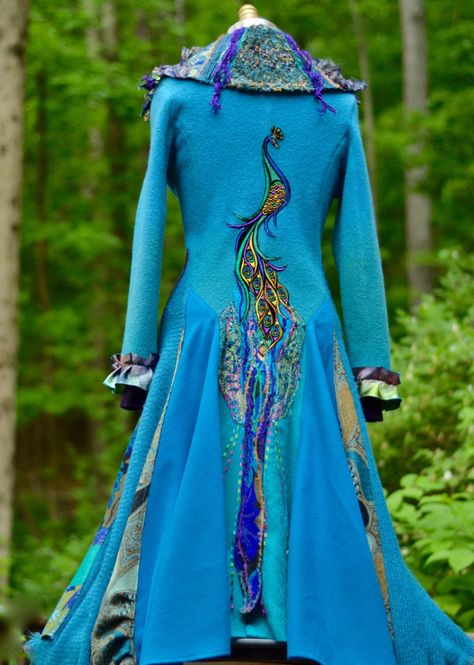 Festival Coats, Long Sweater Coat, Boho Mode, Custom Sweaters, Altered Couture, Fashion Boho, Long Sweater, Sweater Coat, Fantasy Fashion