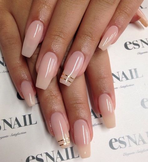 Natural coffin nails Smink Inspiration, Latest Nail Art, Coffin Nails Designs, Nail Arts, Manicure E Pedicure, Gorgeous Nails, Love Nails, Holiday Nails, Nude Nails