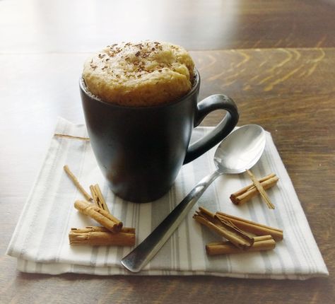 Churro Mug Cake 3 Ingredient Mug Cake, Paleo Mug Cake, Cinnamon Mug Cake, Nutella Mug Cake, Easy Mug Cake, Mug Cake Microwave, Mug Cakes, Hazelnut Cake, Bowl Cake