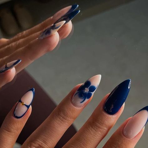 Navy Nail Inspiration, Navy Blue French Tips Almond, Navy Blue Nails For Wedding, Navy Autumn Nails, Natural Nail Designs Winter, Nail Inspo Autumn 2024, Dark Blue Nail Inspo With Design, Blue November Nails, Blue Designed Nails