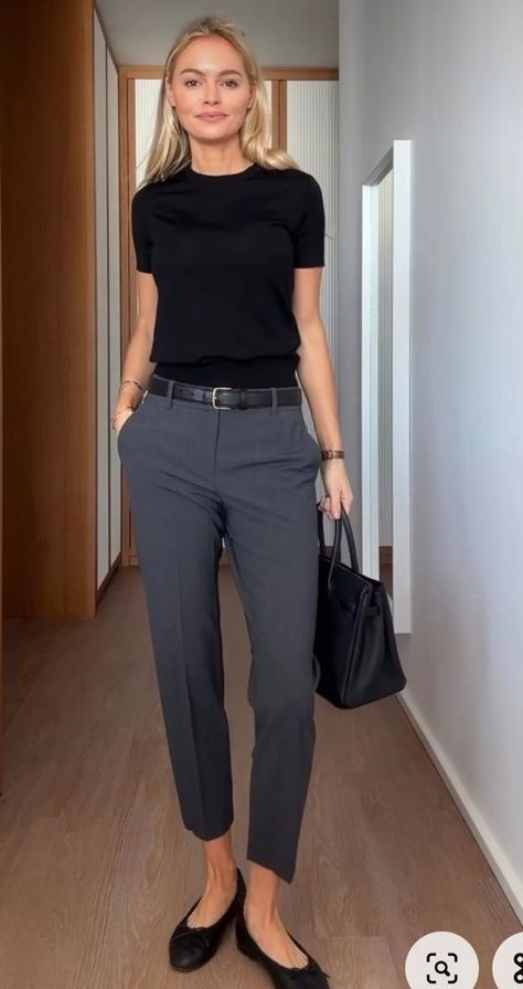 Casual Work Outfits Women, Office Casual Outfit, Amal Clooney, Office Outfits Women, Business Casual Outfits For Work, Smart Casual Outfit, Stylish Work Outfits, Business Outfit, Fashion Mistakes