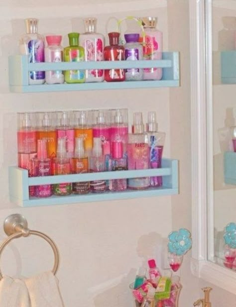 Elegant Washroom, Bathroom Organization Ideas Under Sink, Diy Bathroom Storage Ideas, Girl Bathroom Decor, Teen Bathrooms, Cute Bathroom Ideas, Girl Bathrooms, Diy Bathroom Storage