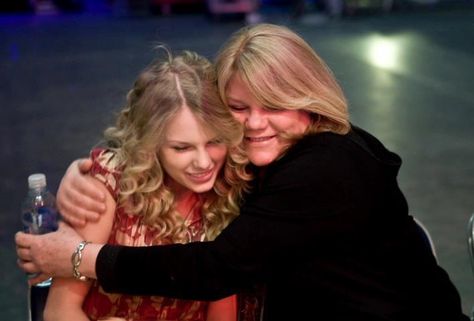 I had he Best Day with you... Taylor Swift Mom, Mama Swift, Fearless Tour, Taylor Swift Web, Taylor Swift Fearless, Taylor Swift Funny, Taylor Swift 13, Taylor Swift Pictures, Beautiful Person