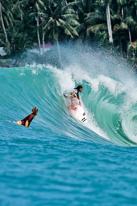 Surfing Competition Aesthetic, People Surfing, Surfer Lifestyle, Pray For Surf, Surf Competition, Surf Aesthetic, Surfer Girls, Surf Spots, Surf Vibes