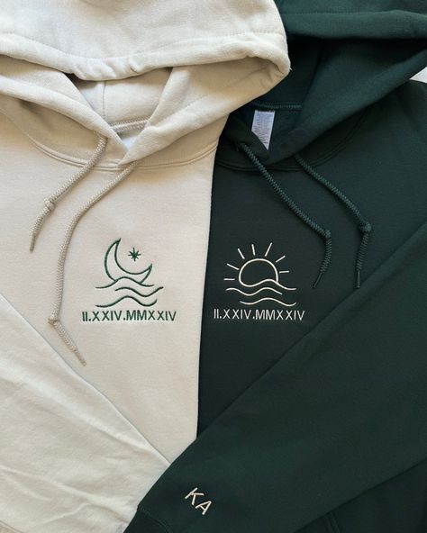 If they sent this to you, they wanna get matching hoodies🤭💕 Which one is your favorite?💫 This gift is something they will wear forever & when they wear it they’ll be reminded of how much love & appreciation you have for them🫶🏼 SHOP NOW~Link in bio<3 ~~ #anniversary #anniversarygift #gift #embroiderymachine #embroidery #custominitials #asmr #embroideryasmr #SmallBusiness #bfgiftideas #gfgiftideas #boyfriendgiftideas #girlfriendgiftideas #matchingcouplesoutfits #matchingcouples #matchingc... Couples Sweatshirts Hoodie, Cute Couple Hoodies, Hoodies Design Ideas, Diy Embroidery Shirt, Matching Hoodies For Couples, Cute Couple Tattoos, Couple Hoodies, Matching Tshirts, Matching Couple Gifts