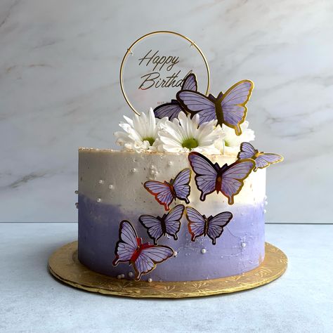 Purple And White Cakes Birthday, Purple And White Butterfly Cake, Butterfly Cake Ideas Purple, Floral And Butterfly Cake, Round Butterfly Cake, Cake With Butterfly Decorations, Cake Designs 2024, 11 Year Birthday Cake, Butterfly Birthday Cake For Women