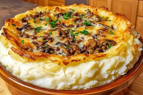 Savory Wild Mushroom Lentil Shepherd’s Pie Lentil Shepards Pie, Shepards Pie Recipe, Shepard S Pie, Vegetarian Shepherds Pie, Vegetarian Pie, Vegan Shepherds Pie, Cozy Dinners, Vegetarian Casserole, Shepherds Pie Recipe