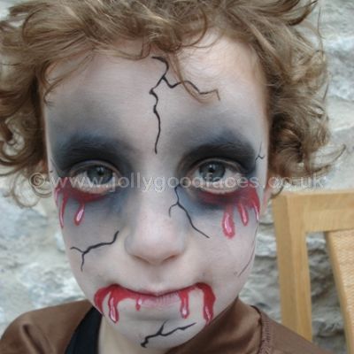 Zombie Face Zombie Face Makeup, Halloween Face Paint Designs, Zombie Face Paint, Face Painting For Boys, Zombie Halloween Costumes, Halloweenský Makeup, Zombie Face, Kids Face Paint, Face Paintings