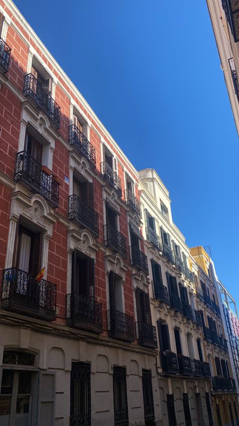 Walking trough the streets of Madrid and always finding beautiful houses with cute balconys. #madrid #streets #architecture Houses In Spain Madrid, Madrid Streets, Madrid House, Study Overseas, Street House, Beautiful Houses, Madrid Spain, The Streets, 20 Years