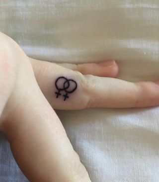 Phoenix Tattoo Feminine, Pride Tattoo, Simple Tattoos For Guys, Finger Tats, Tattoo Female, Sharpie Tattoos, Female Symbol, Stick N Poke Tattoo, Finger Tattoo