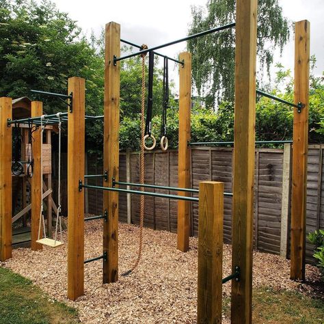 Backyard Jungle Gym, Calisthenics Gym, Backyard Obstacle Course, Backyard Gym, Playhouse Ideas, Backyard Playset, Shade Garden Design, Florida Gardening, Diy Playground