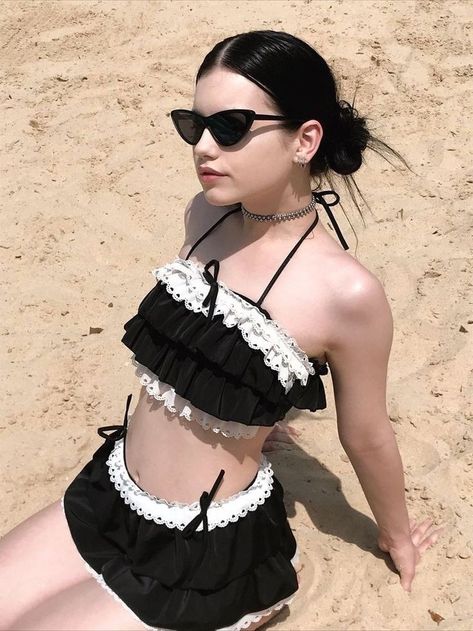 Swimsuit With Skirt Aesthetic, Alt Bathing Suits, Alternative Swimsuit, Cute Swimsuit Aesthetic, Beach Clothes Aesthetic, Alternative Swimwear, Goth Swimsuit, Bathing Suit Aesthetic, Pretty Swimsuit