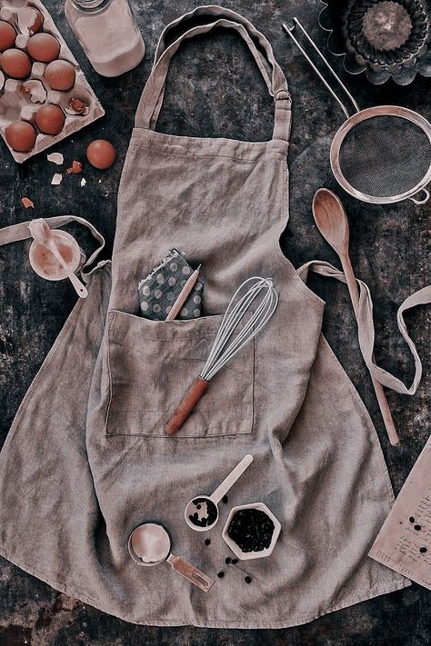 Future Chef Wallpaper, Chef Pictures, Food Photography Cake, Baking Photography, Baba Jaga, Cooking Photography, Vision Board Images, Female Chef, Personal Chef