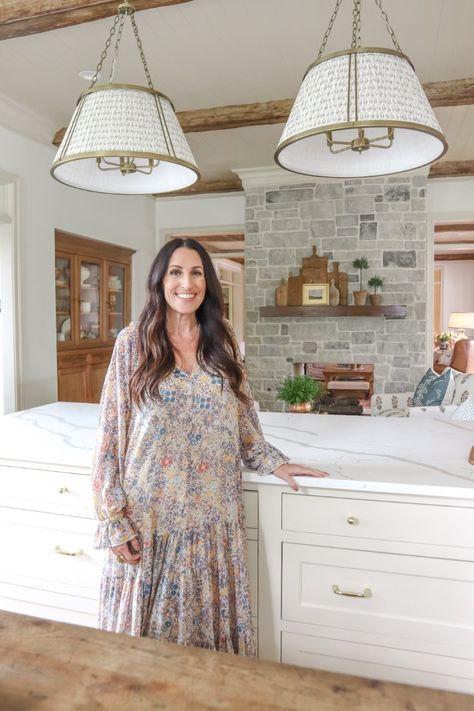 Timeless Traditional Home Tour with Stephanie of BloomingIvyLane Mixing Traditional And Modern Decor, Old American Farmhouse, Old House Charm Interior, Home With Character, House Tours Interiors, 100 Year Old Farmhouse Renovation, Home Tours, Blooming Ivy Lane, Home Tour