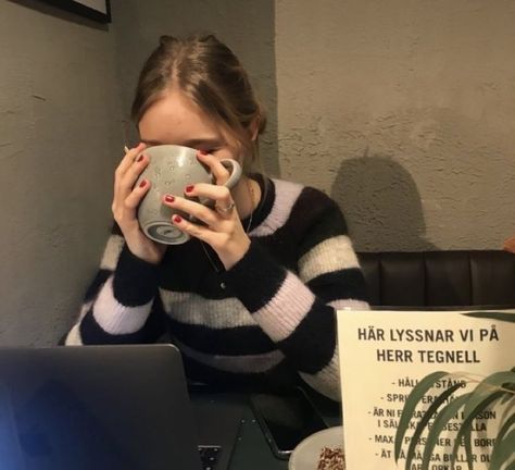 A Coffee, A Woman, Laptop, On Twitter, Coffee, Twitter