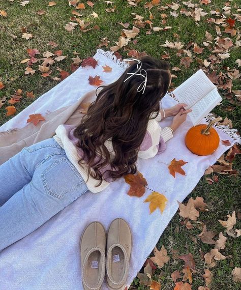 Studera Motivation, Fall Mood Board, Fall Mood, Fall Photoshoot, Fall Feels, Fall Inspo, Fall Pictures, Autumn Activities, Autumn Vibes