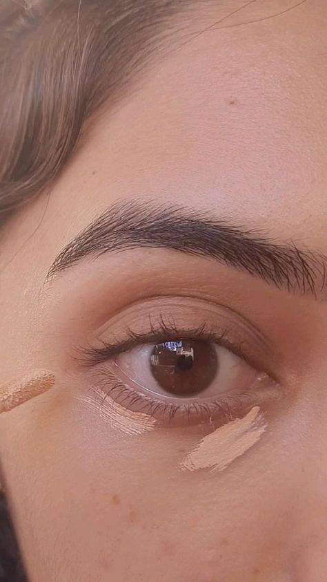 minimal eye 🐱 in 2022 | Natural eye makeup, Eye makeup tutorial, Doe eye makeup Doe Eye Makeup, Overall Fashion, No Make Up Make Up Look, Maquillage Yeux Cut Crease, Natural Eye Makeup Tutorial, Soft Eye Makeup, Shimmer Eye Makeup, Beginners Eye Makeup, Simple Makeup Tips