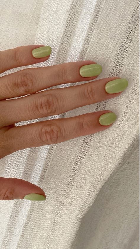 Matcha Nails Short, Pale Lime Green Nails, Matcha Colored Nails, Pastel Lime Green Nails, Key Lime Nails, Light Lime Green Nails, Honeydew Nails, Green Lime Nails, Light Green Nails Short