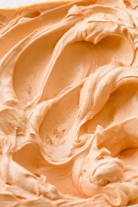 Salted Caramel Swiss Meringue Buttercream Caramel Buttercream Frosting, Meringue Frosting, Swiss Buttercream, Salted Caramel Cake, Caramel Buttercream, Icing Frosting, Caramel Frosting, Buttercream Frosting Recipe, Meringue Buttercream