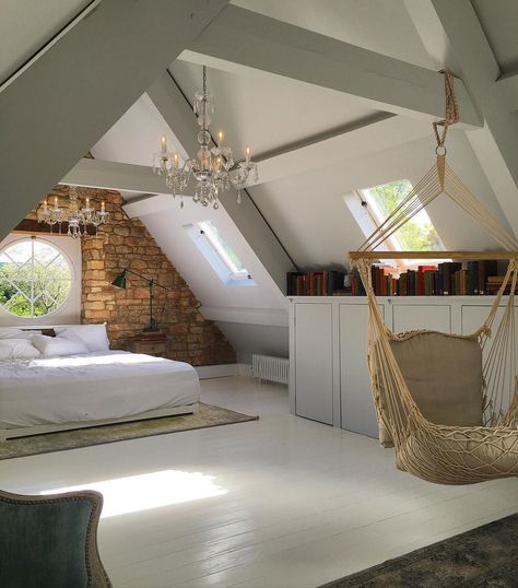 Attic Bedroom Ideas, Attic Bedroom Designs, Attic Design, Casa Country, Attic Bedrooms, Loft Room, Attic Bedroom, Attic Rooms, A Frame House